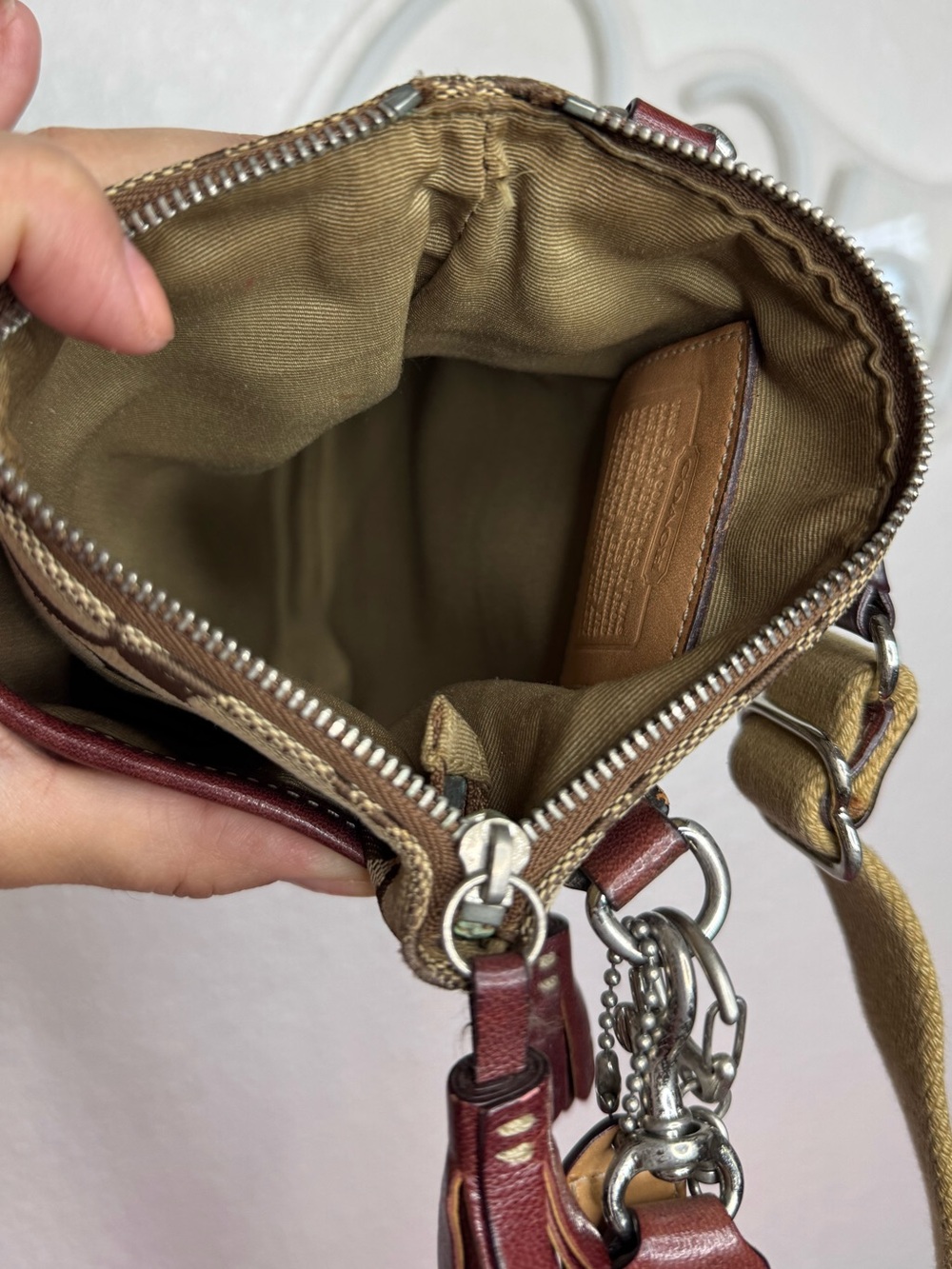 COACH 🎆 Signature Suede, Leather Crossbody Bag, Tan & Burgundy, Monogrammed Logo - Picture 13 of 16